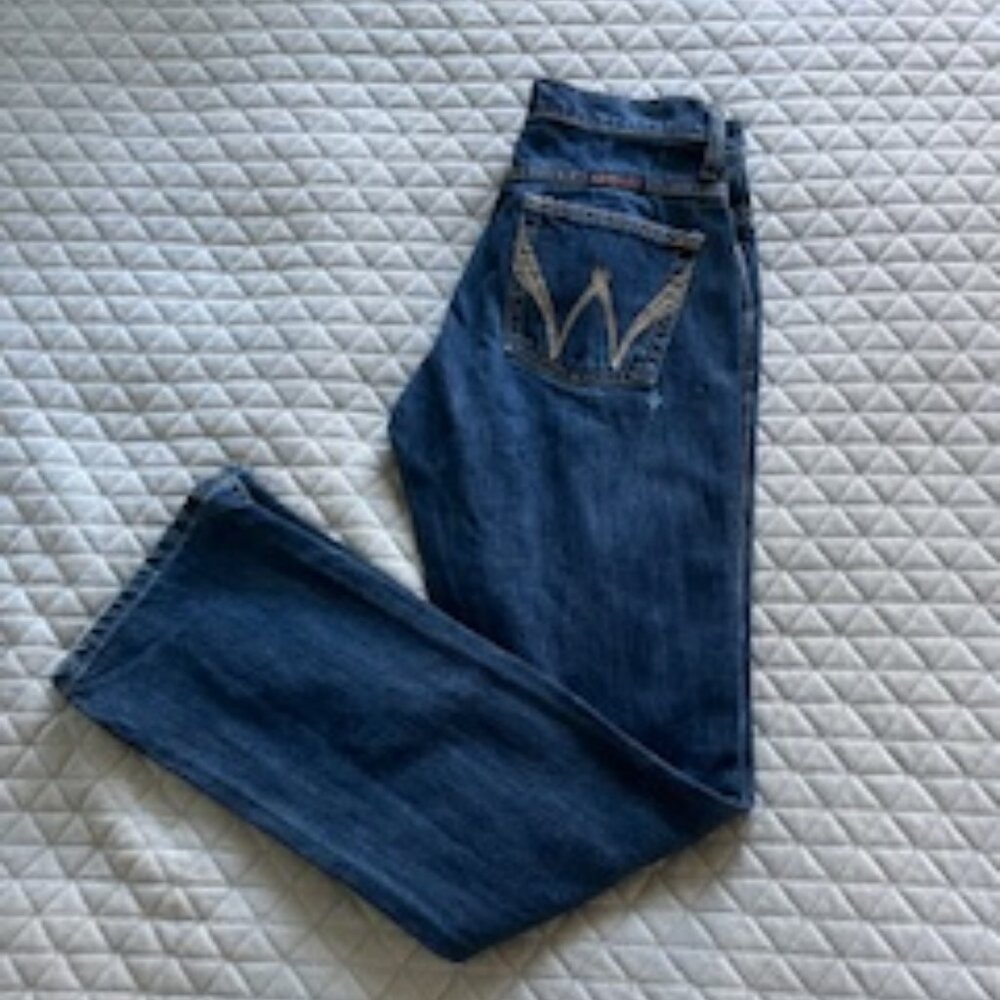 size 1/2 wrangler boot cut blue jeans